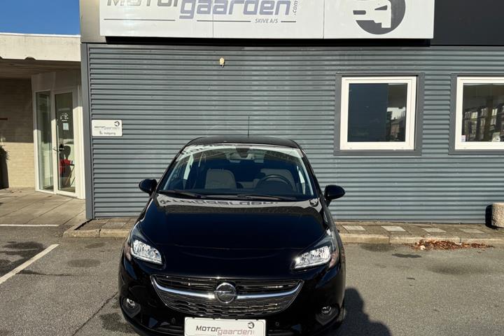 Sort Opel Corsa fra 2019