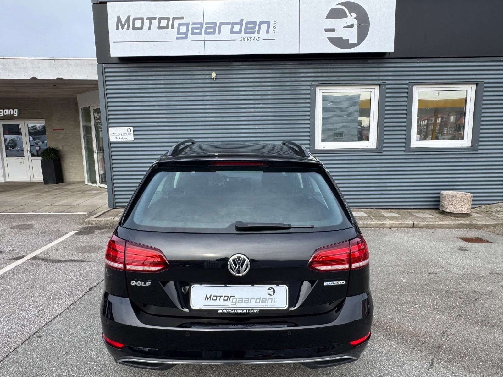 Sort VW Golf VII fra 2020