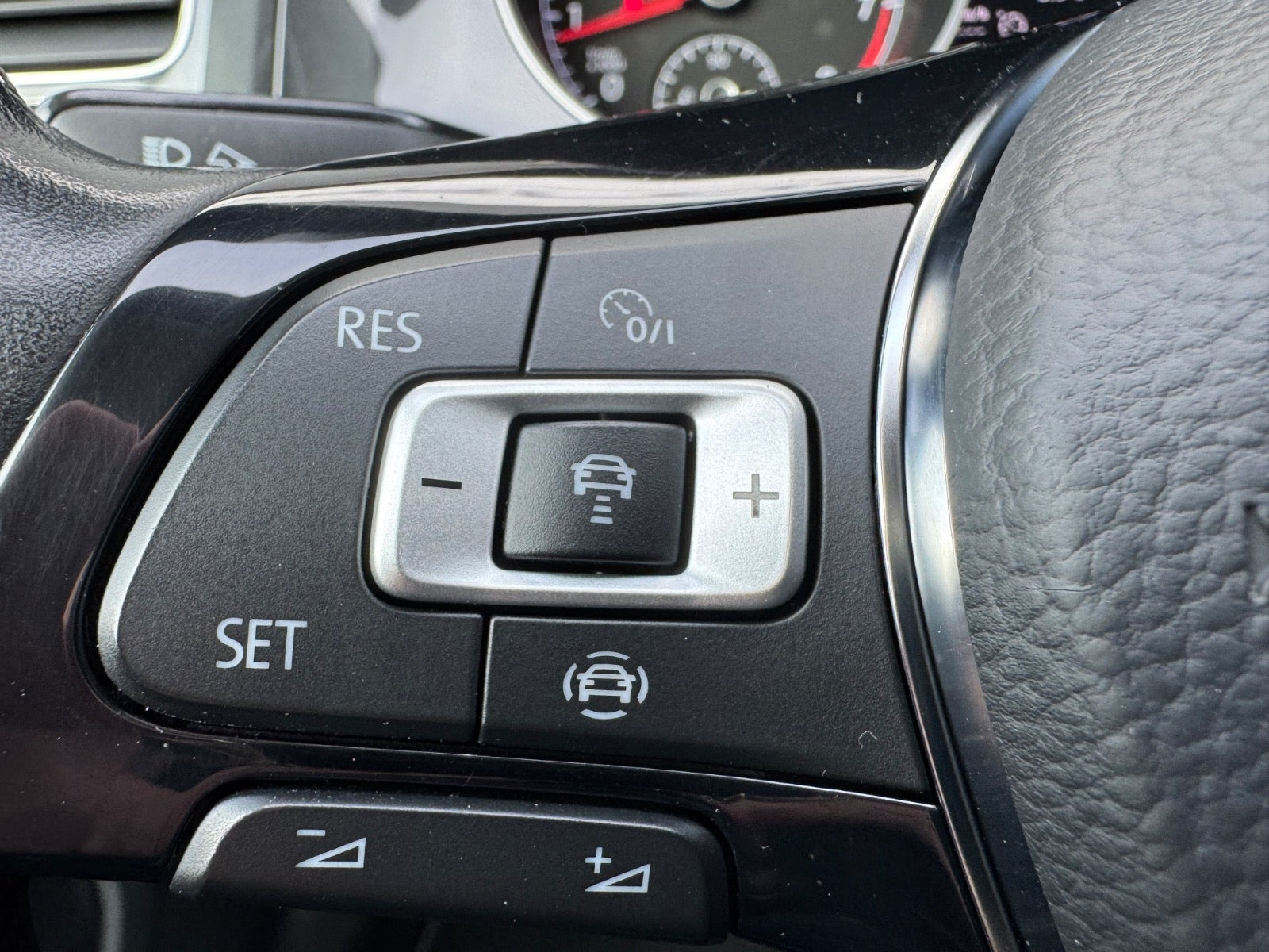 Sort VW Golf VII fra 2020