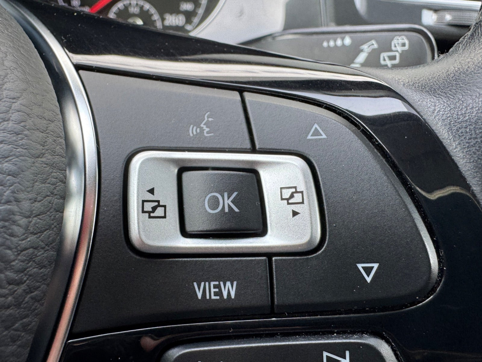 Sort VW Golf VII fra 2020
