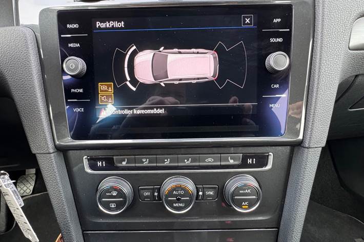 Sort VW Golf VII fra 2020