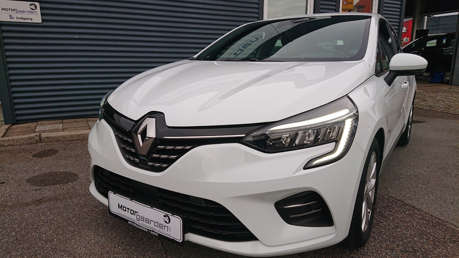 Hvid Renault Clio V fra 2023