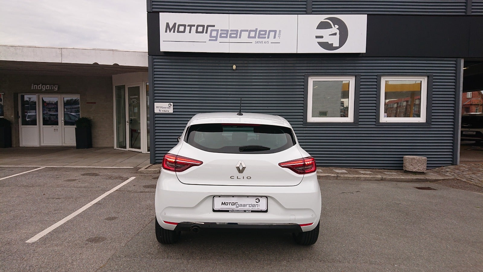 Hvid Renault Clio V fra 2023