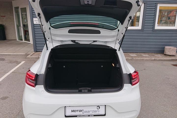 Hvid Renault Clio V fra 2023