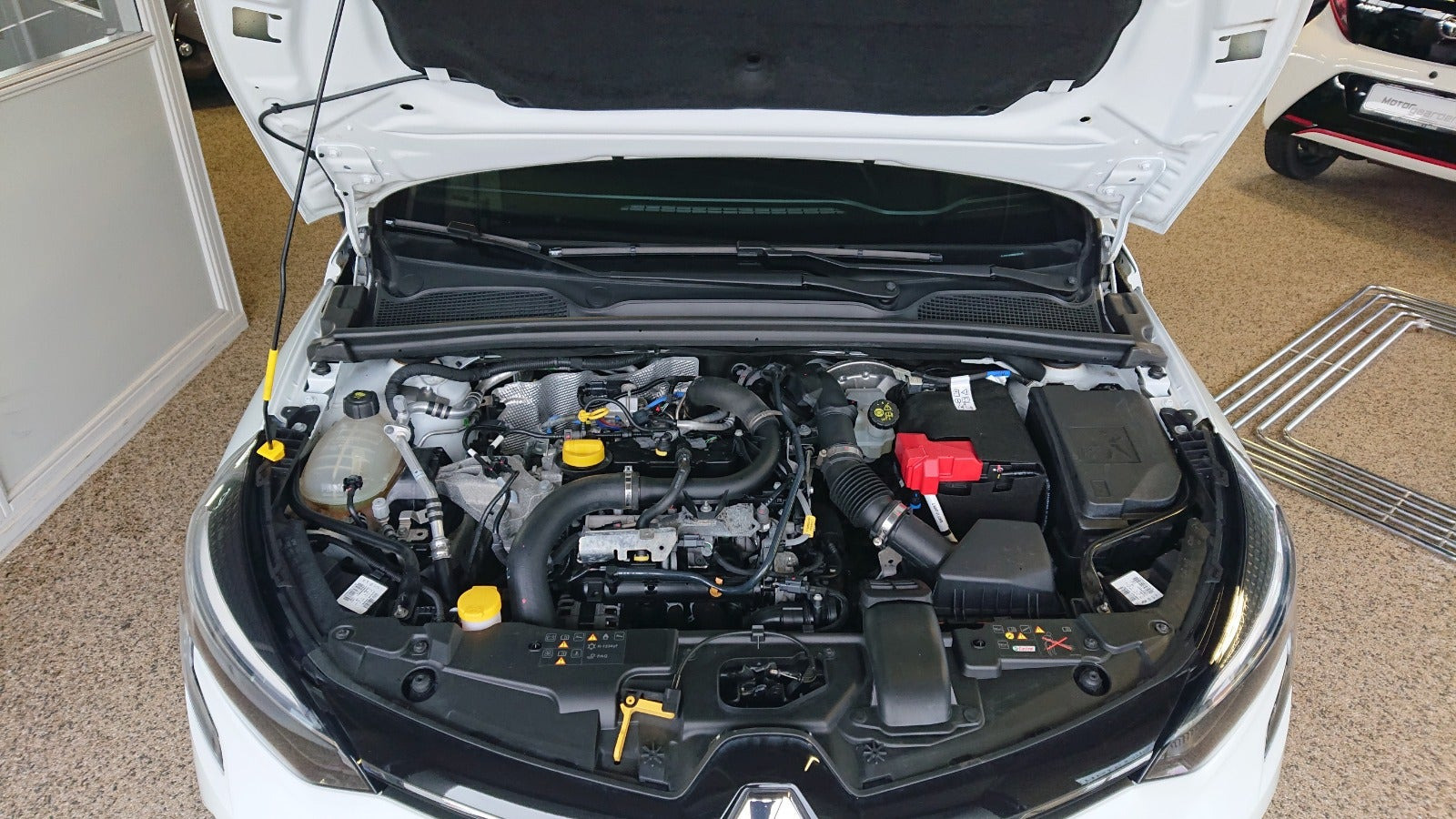 Hvid Renault Clio V fra 2023