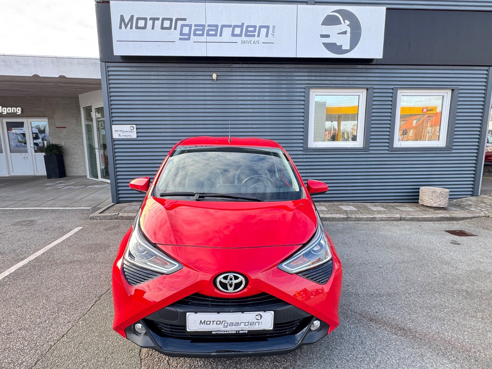 Rød Toyota Aygo fra 2021