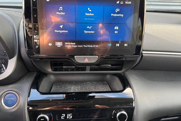 Sort Toyota Yaris Cross fra 2023