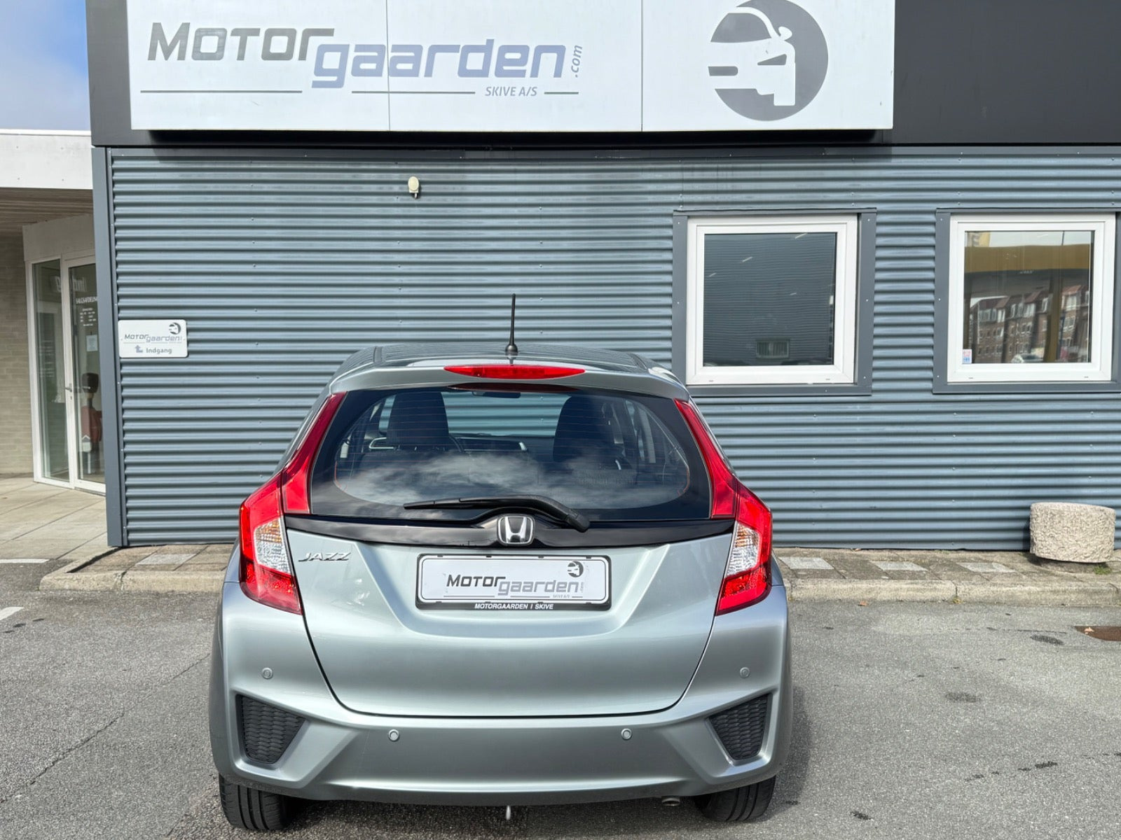 Grå Honda Jazz fra 2016