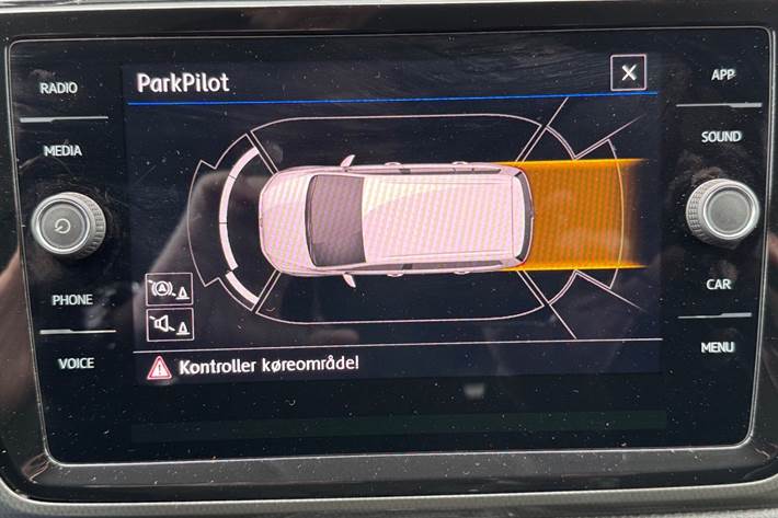 Blå VW Touran fra 2019