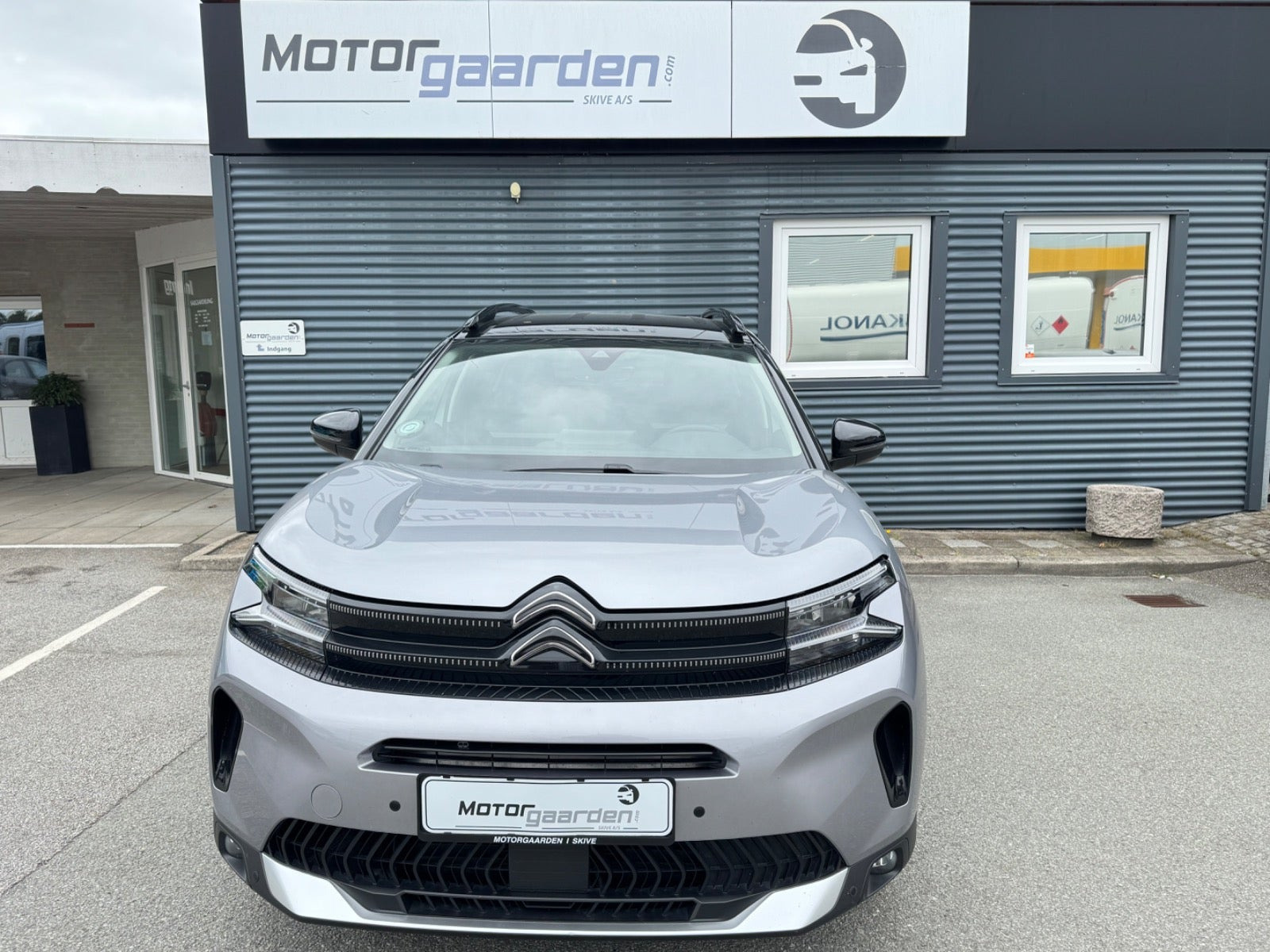 Grå Citroën C5 Aircross fra 2023