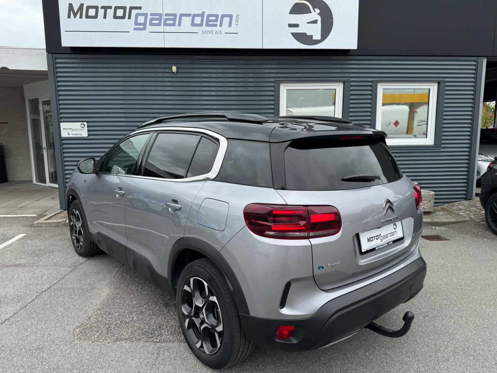 Grå Citroën C5 Aircross fra 2023