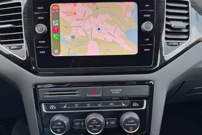 Grå VW Golf Sportsvan fra 2019