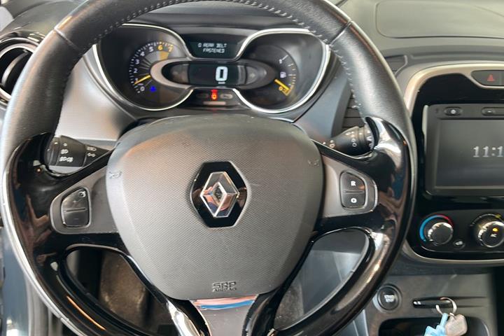 Blå Renault Captur fra 2014