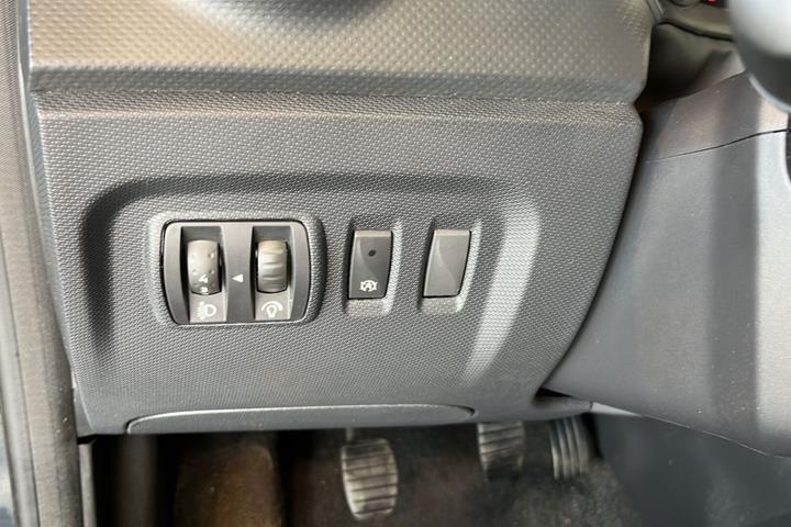 Blå Renault Captur fra 2014
