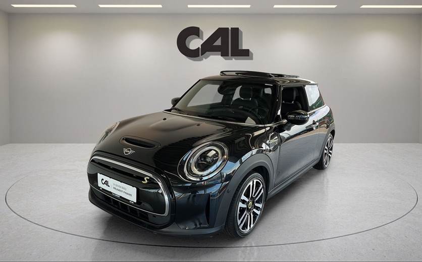 Mini Cooper SE Essential