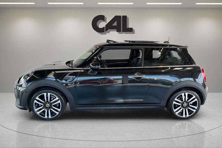 Sort Mini Cooper SE fra 2023