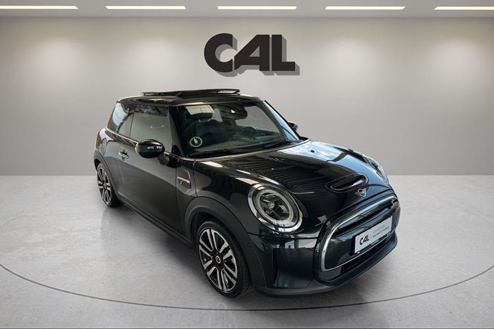 Sort Mini Cooper SE fra 2023