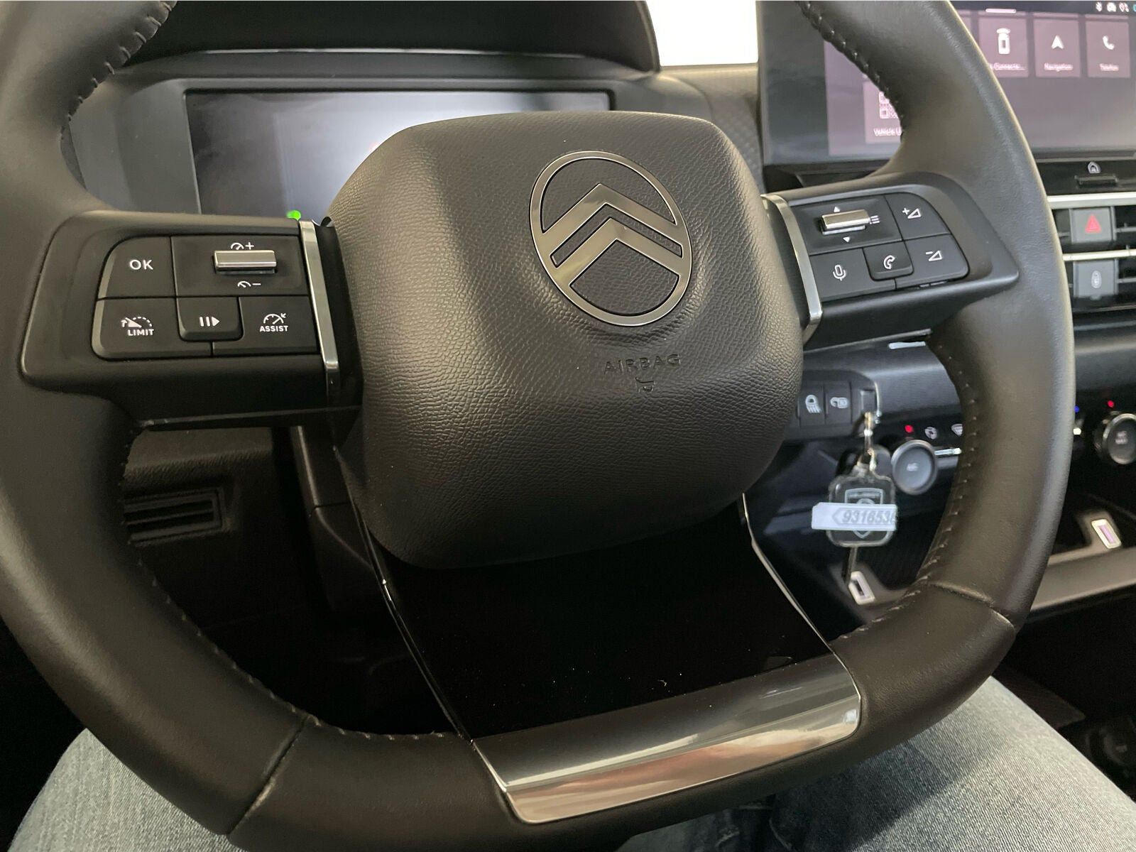 Blå Citroën ë-C4 X fra 2025