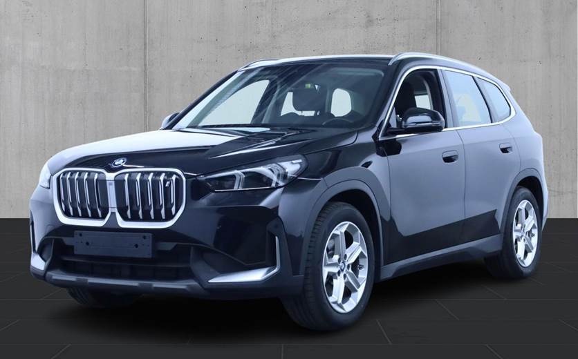 BMW iX1 xDrive30 X-Line
