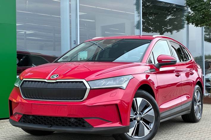 Rød Skoda Enyaq fra 2022