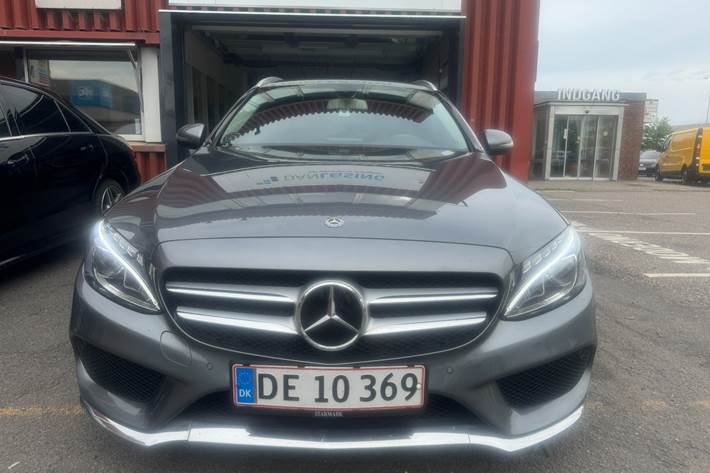 Grå Mercedes C250 d fra 2016