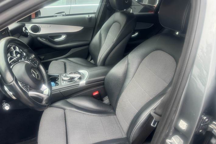 Grå Mercedes C250 d fra 2016