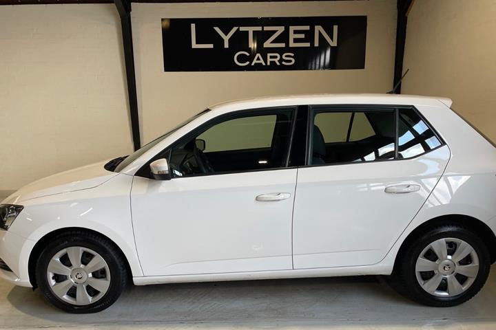 Hvid Skoda Fabia fra 2018