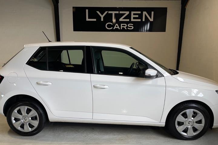 Hvid Skoda Fabia fra 2018