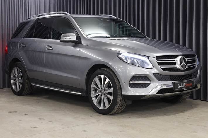 Sølv Mercedes GLE350 d fra 2016