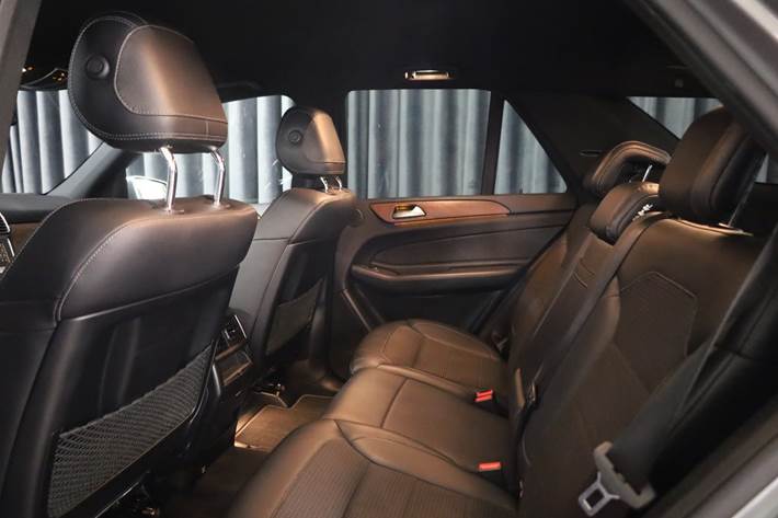 Sølv Mercedes GLE350 d fra 2016