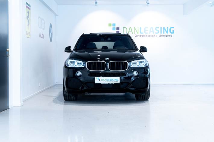 Sort BMW X 5 fra 2018