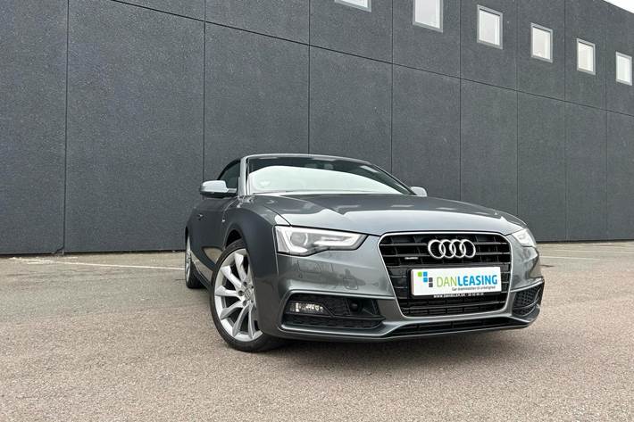 Grå Audi A5 fra 2016