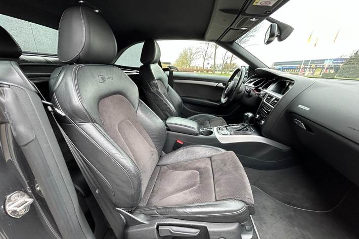 Grå Audi A5 fra 2016
