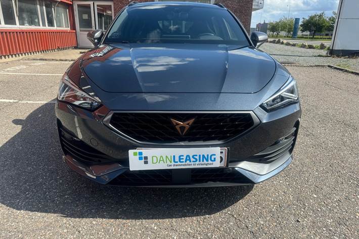 Grå Cupra Leon fra 2023