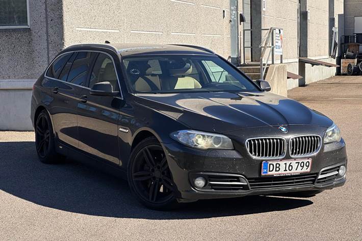 Sort BMW 530d fra 2015