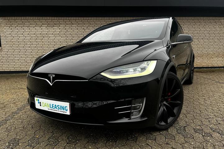 Sort Tesla Model X fra 2020