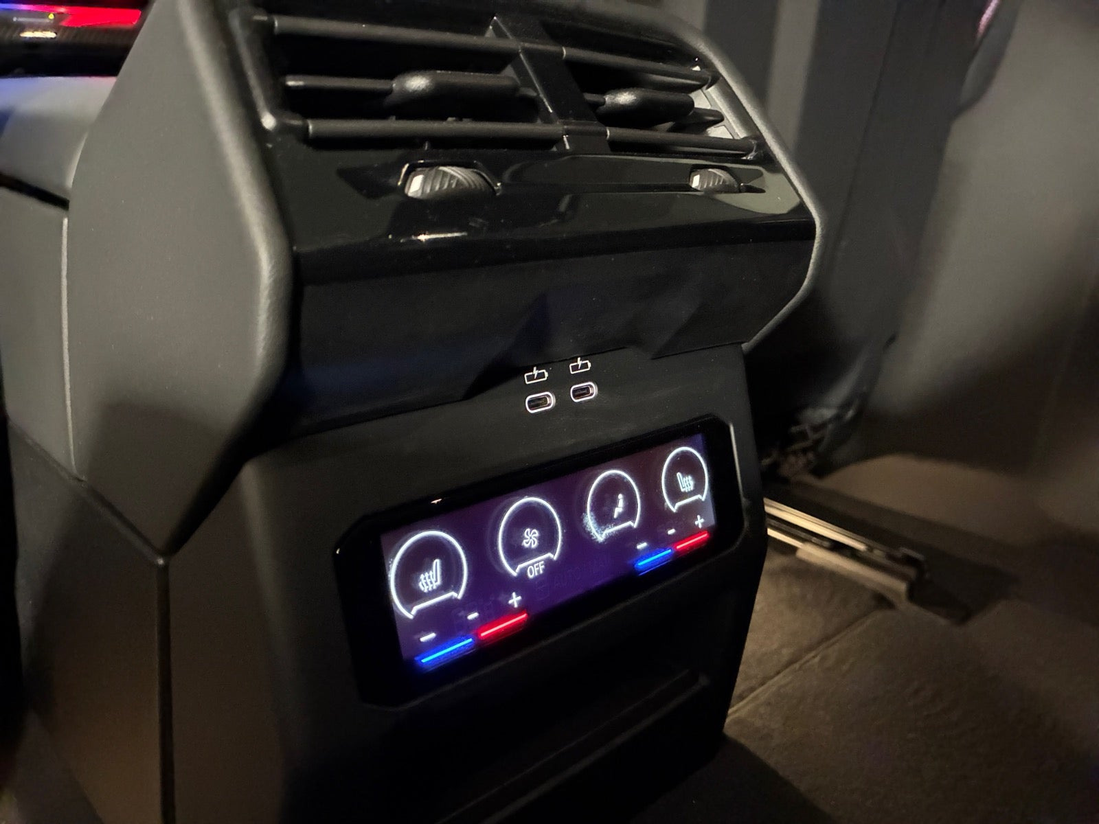 Sort BMW M5 fra 2025