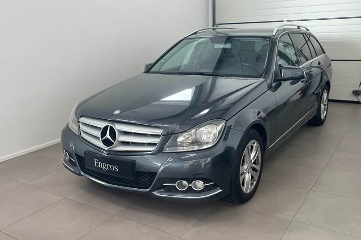 Grå Mercedes C220 fra 2014