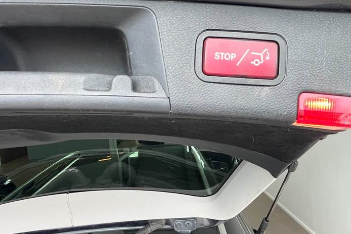 Grå Mercedes C220 fra 2014