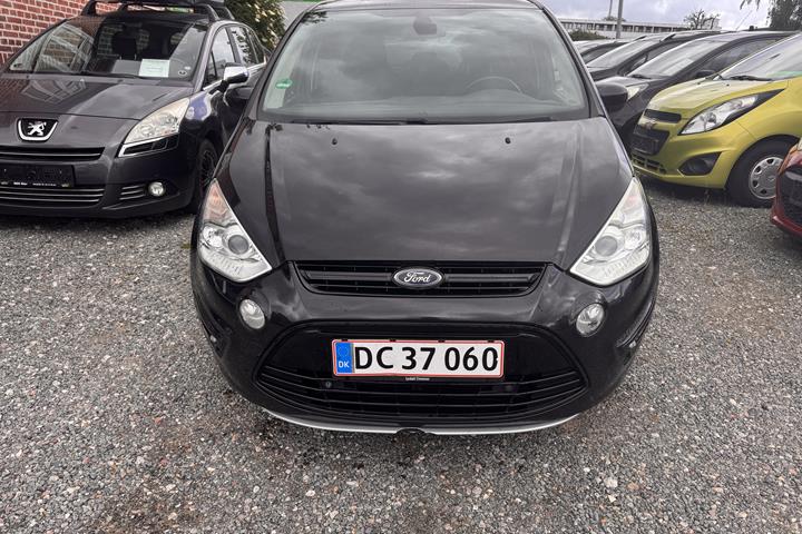 Sort Ford S-MAX fra 2015