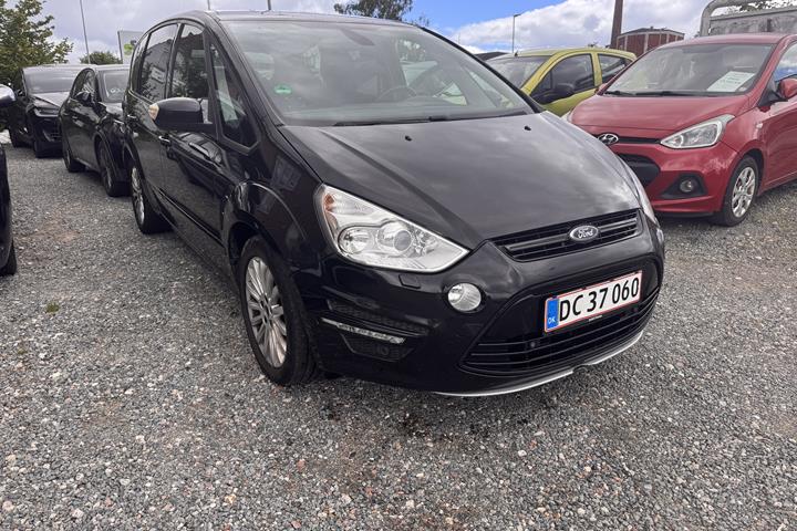 Sort Ford S-MAX fra 2015