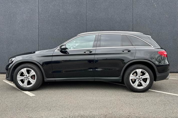 Sort Mercedes GLC220 d fra 2017