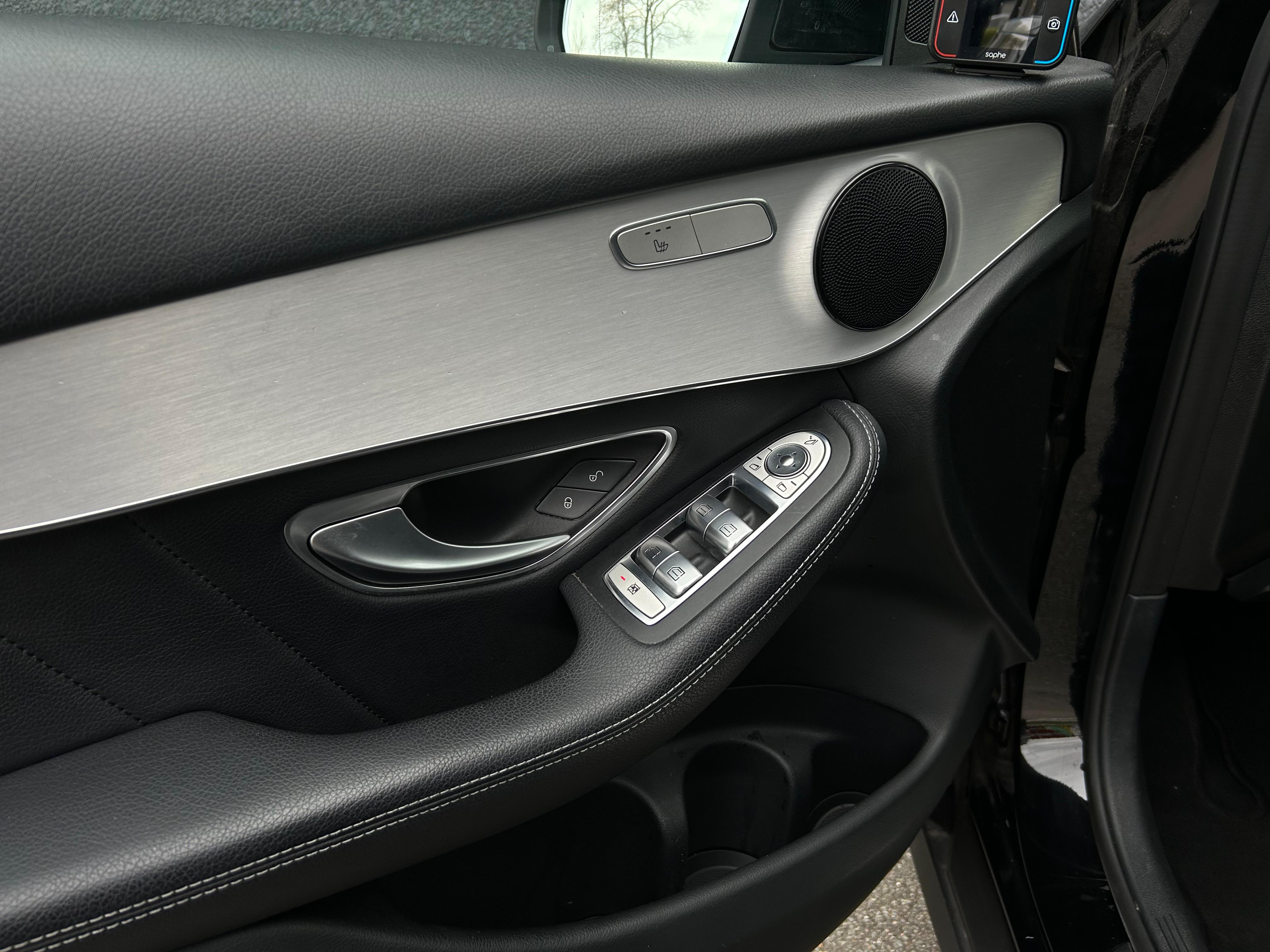 Sort Mercedes GLC220 d fra 2017