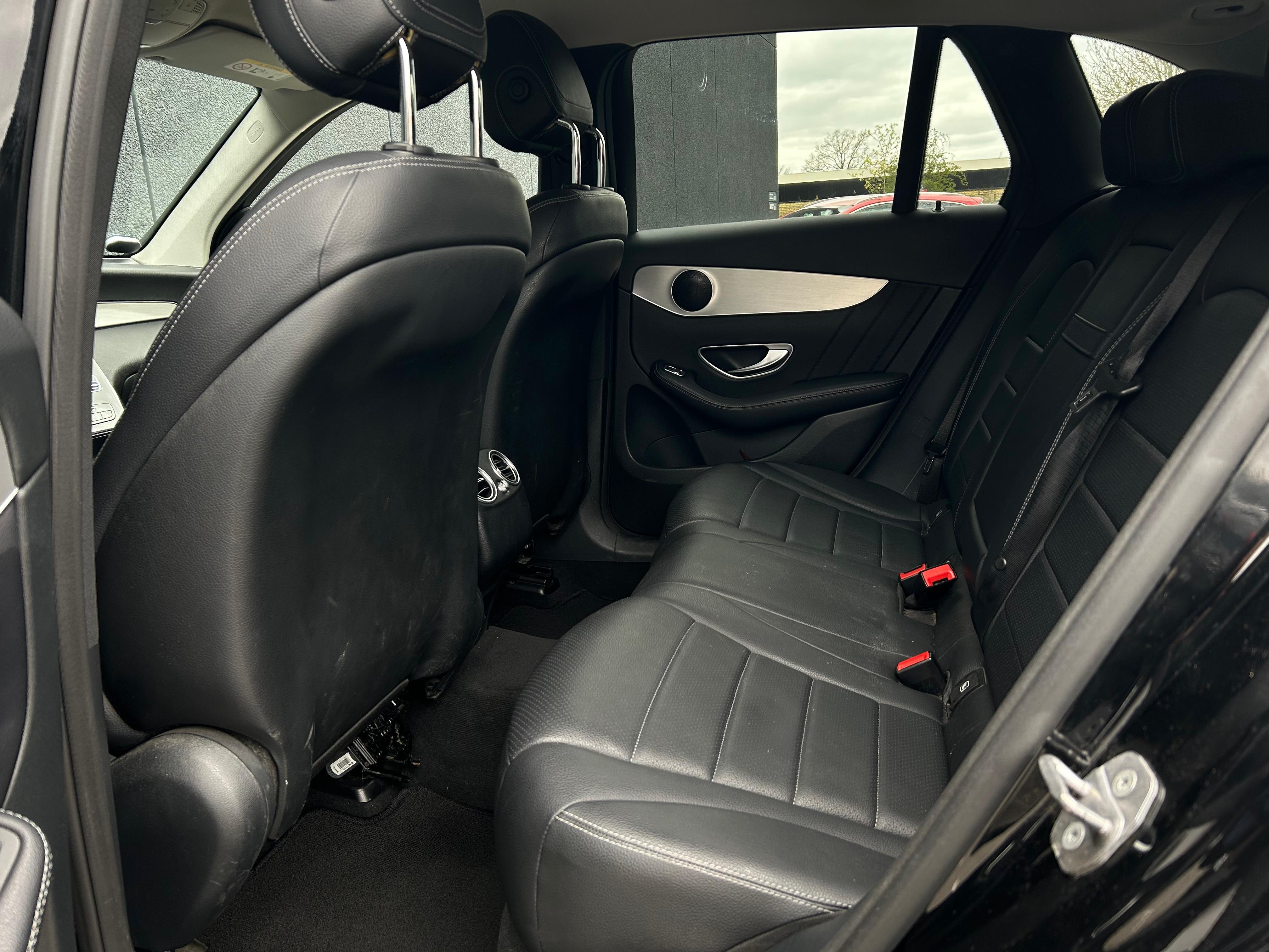 Sort Mercedes GLC220 d fra 2017