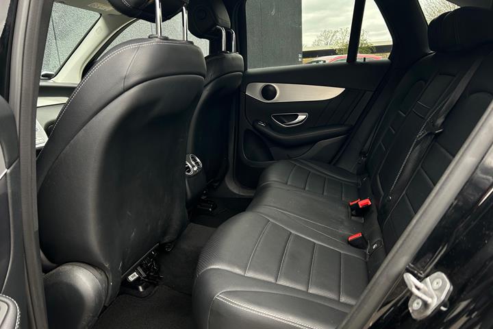 Sort Mercedes GLC220 d fra 2017