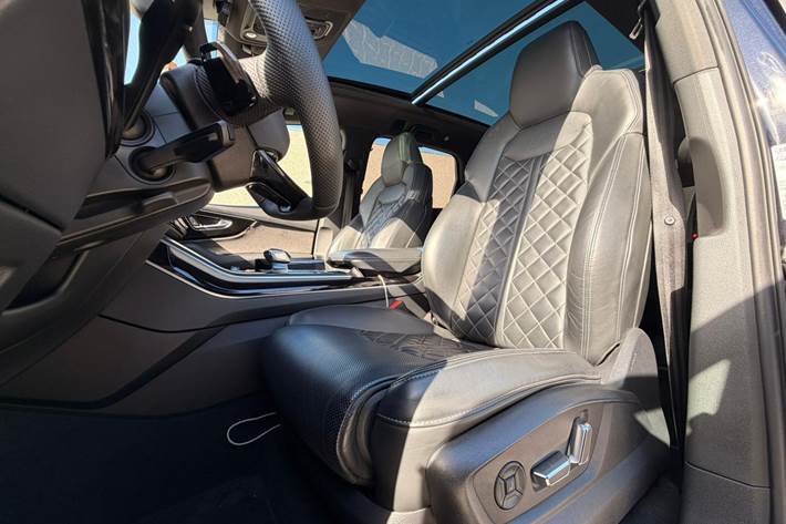 Sort Audi Q7 fra 2021