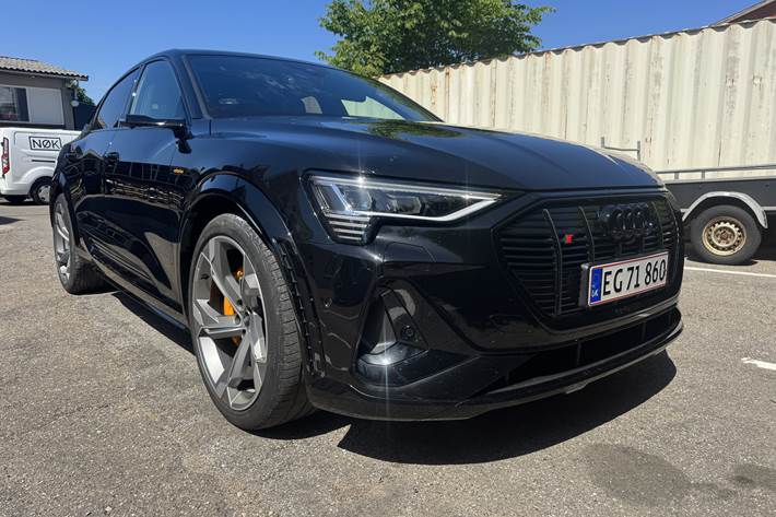 Sort Audi e-tron S fra 2022