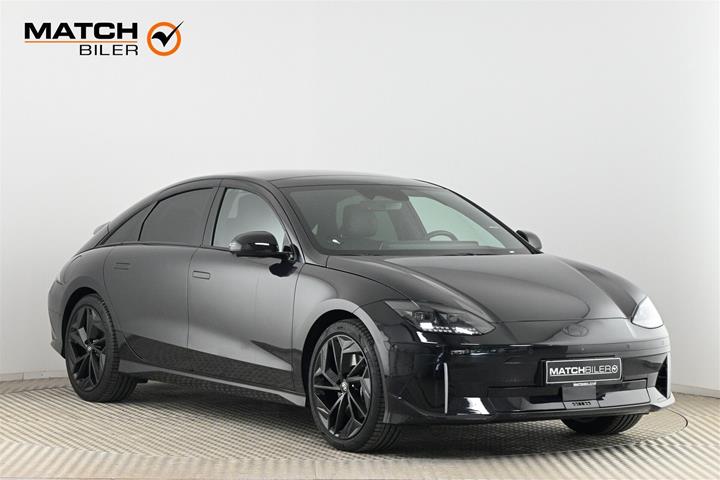 Blå Hyundai Ioniq 6 fra 2023 set udefra