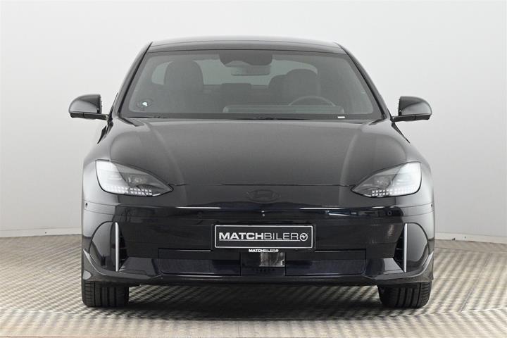 Blå Hyundai Ioniq 6 fra 2023
