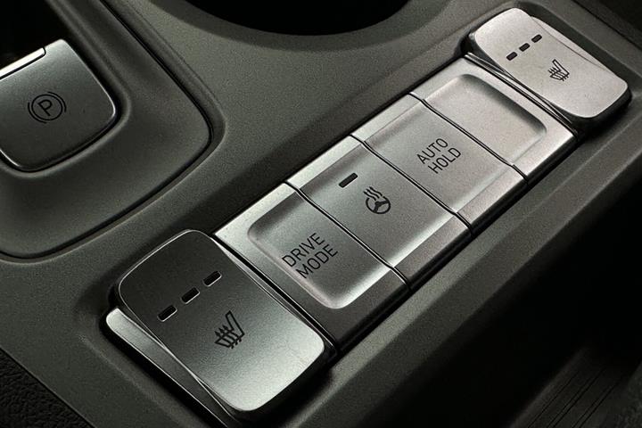 Hvid Hyundai Kona fra 2023